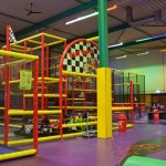 Herbestemming industriehal naar indoor speeltuin